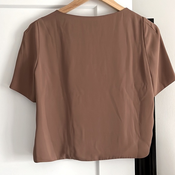 Babaton Randy Blouse - Picture 3 of 6